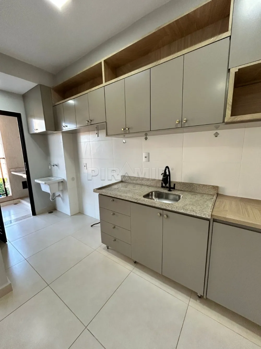 Alugar Apartamento / Padr&atilde;o em Ribeir&atilde;o Preto R$ 1.750,00 - Foto 10