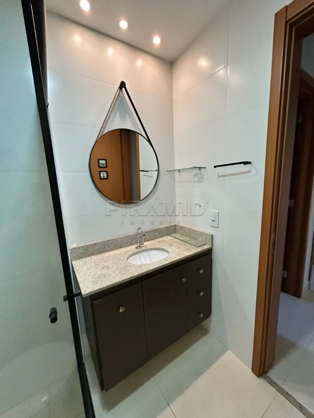 Alugar Apartamento / Padr&atilde;o em Ribeir&atilde;o Preto R$ 1.750,00 - Foto 19