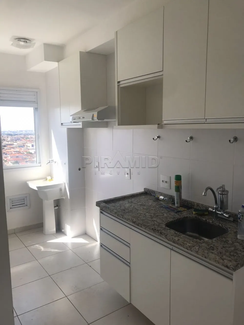 Alugar Apartamento / Padr&atilde;o em Ribeir&atilde;o Preto R$ 1.900,00 - Foto 9