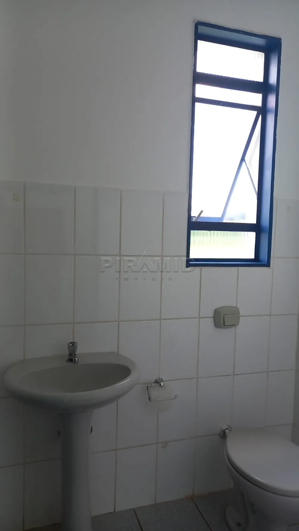 Alugar Comercial / Sala em Ribeir&atilde;o Preto R$ 1.300,00 - Foto 4