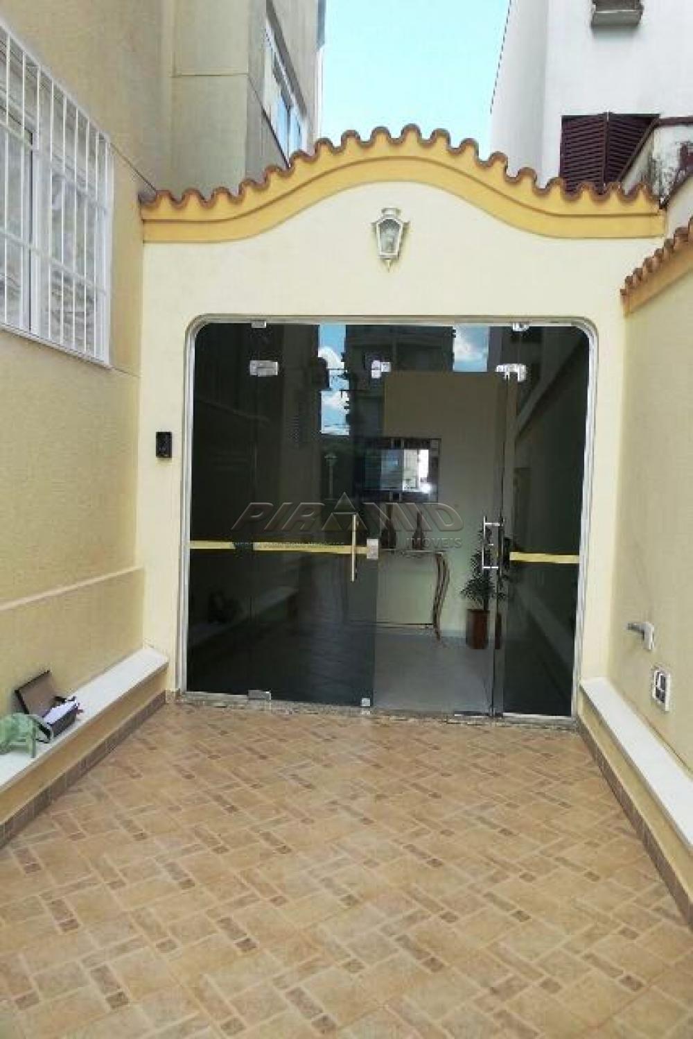 Alugar Apartamento / Padr&atilde;o em Ribeir&atilde;o Preto R$ 900,00 - Foto 14