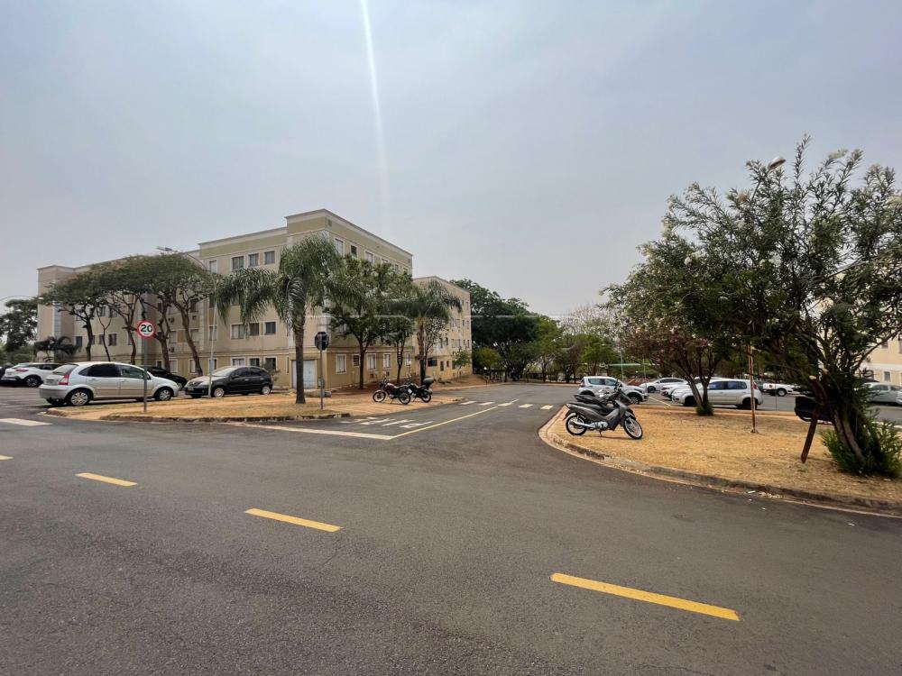 Alugar Apartamento / Padr&atilde;o em Ribeir&atilde;o Preto R$ 2.500,00 - Foto 18