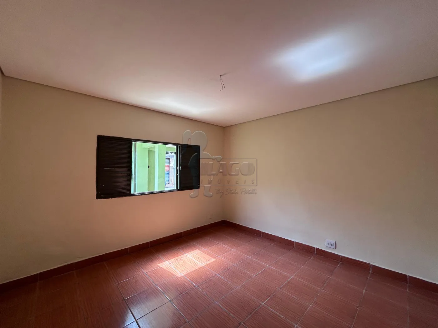Alugar Casa / Padr&atilde;o em Ribeir&atilde;o Preto R$ 1.500,00 - Foto 3