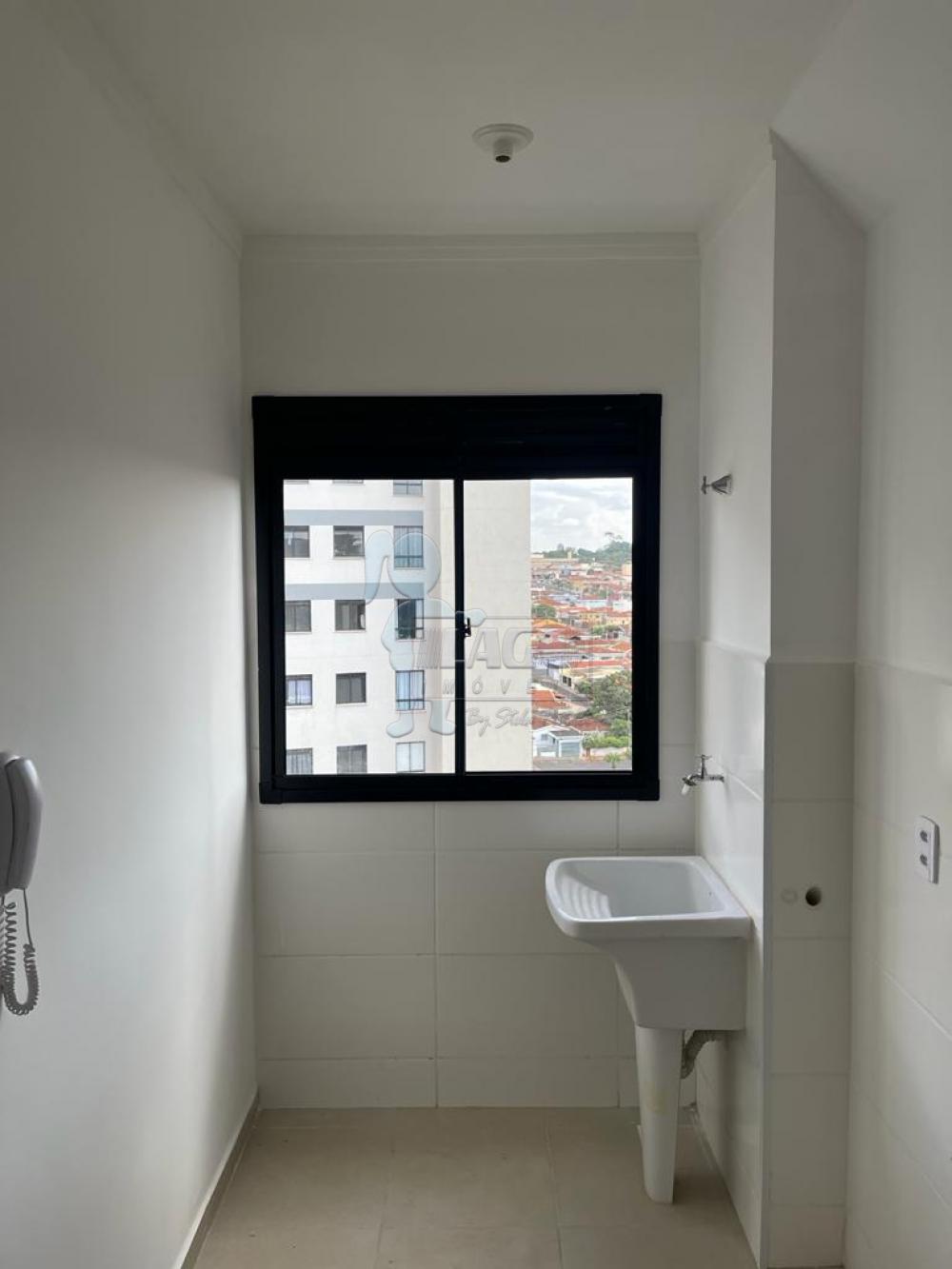Alugar Apartamento / Padr&atilde;o em Ribeir&atilde;o Preto R$ 1.300,00 - Foto 4