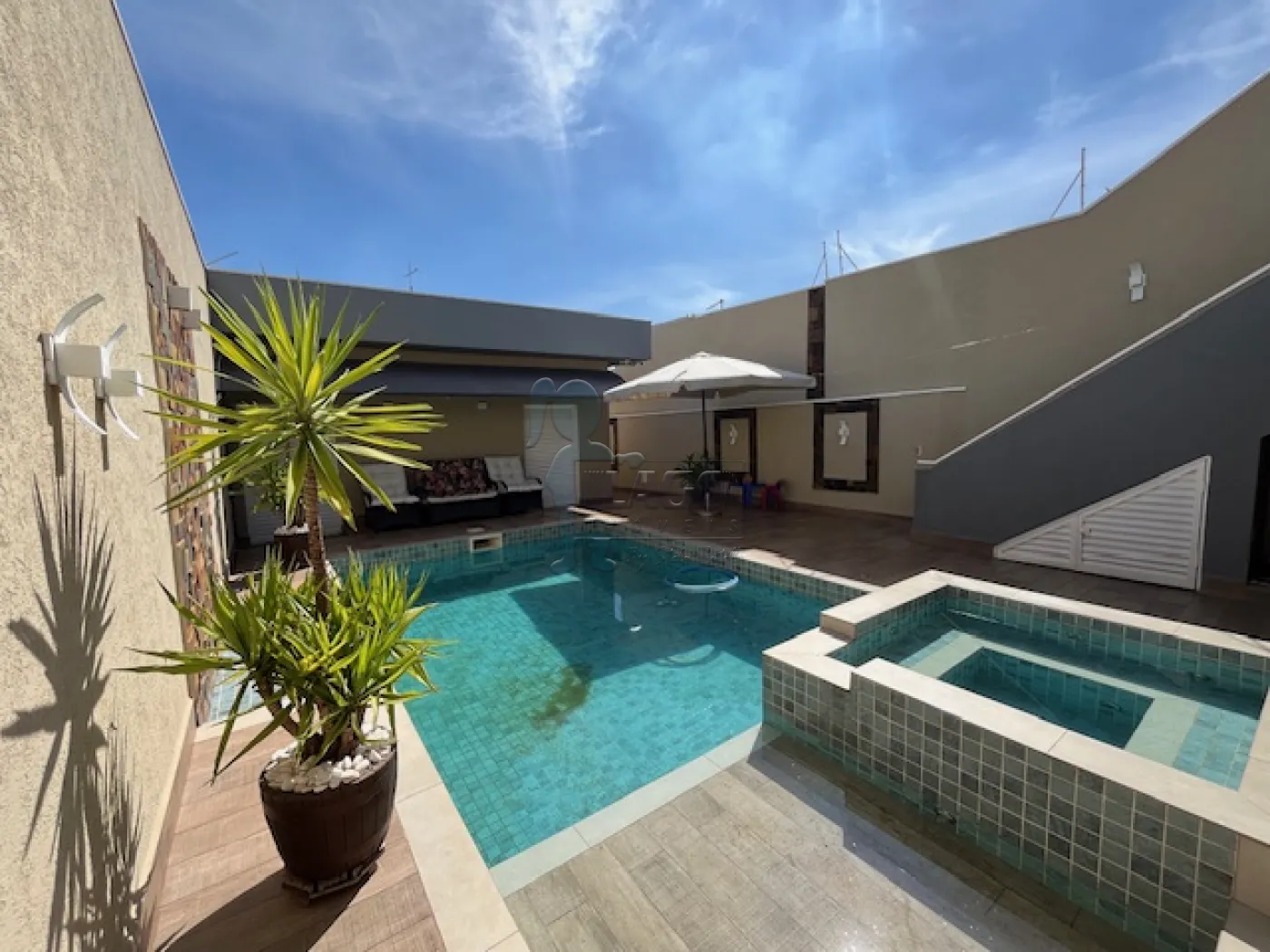 Comprar Casa / Padr&atilde;o em Ribeir&atilde;o Preto R$ 1.200.000,00 - Foto 1