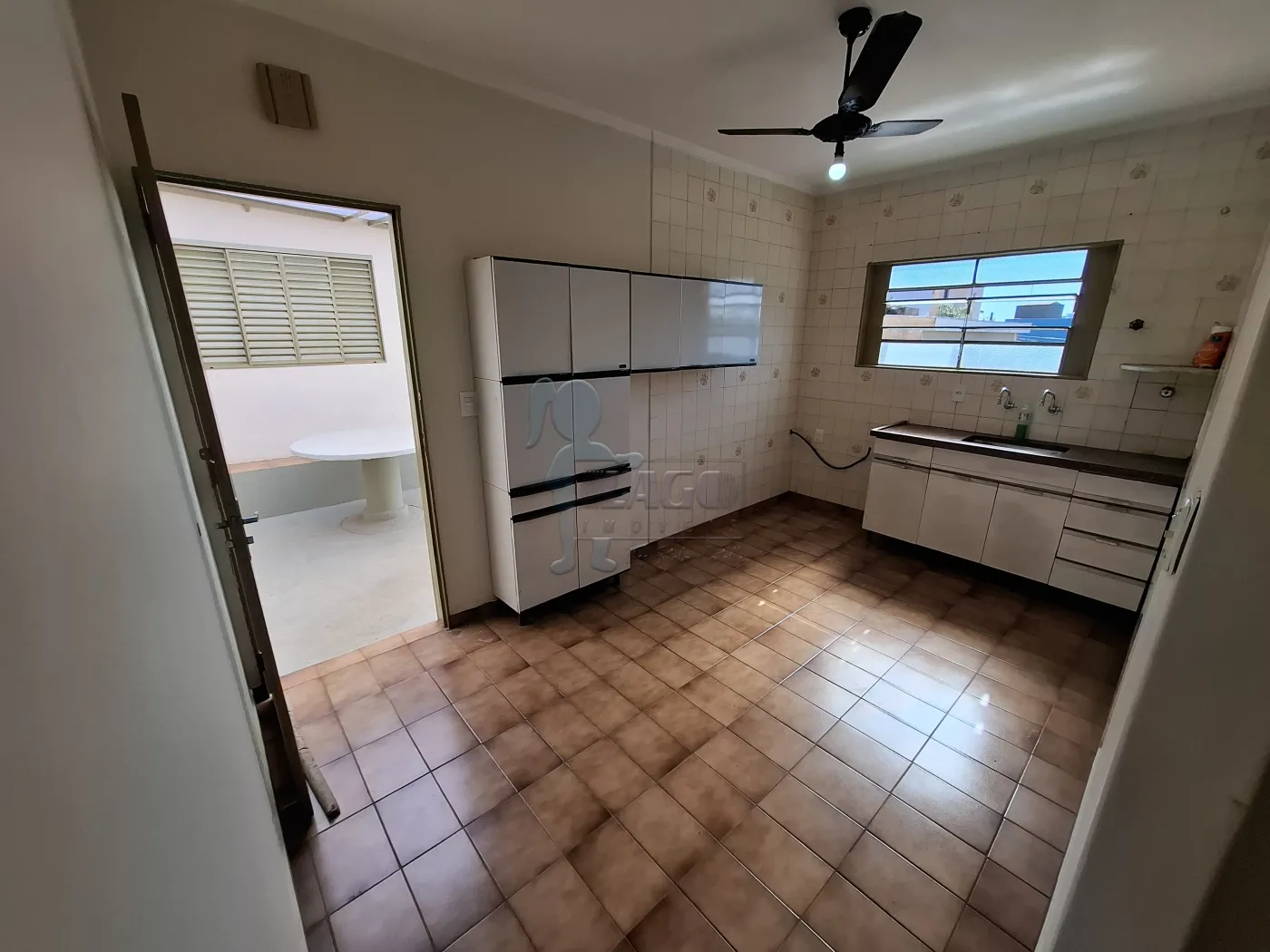 Alugar Casa / Padr&atilde;o em Ribeir&atilde;o Preto R$ 3.400,00 - Foto 8