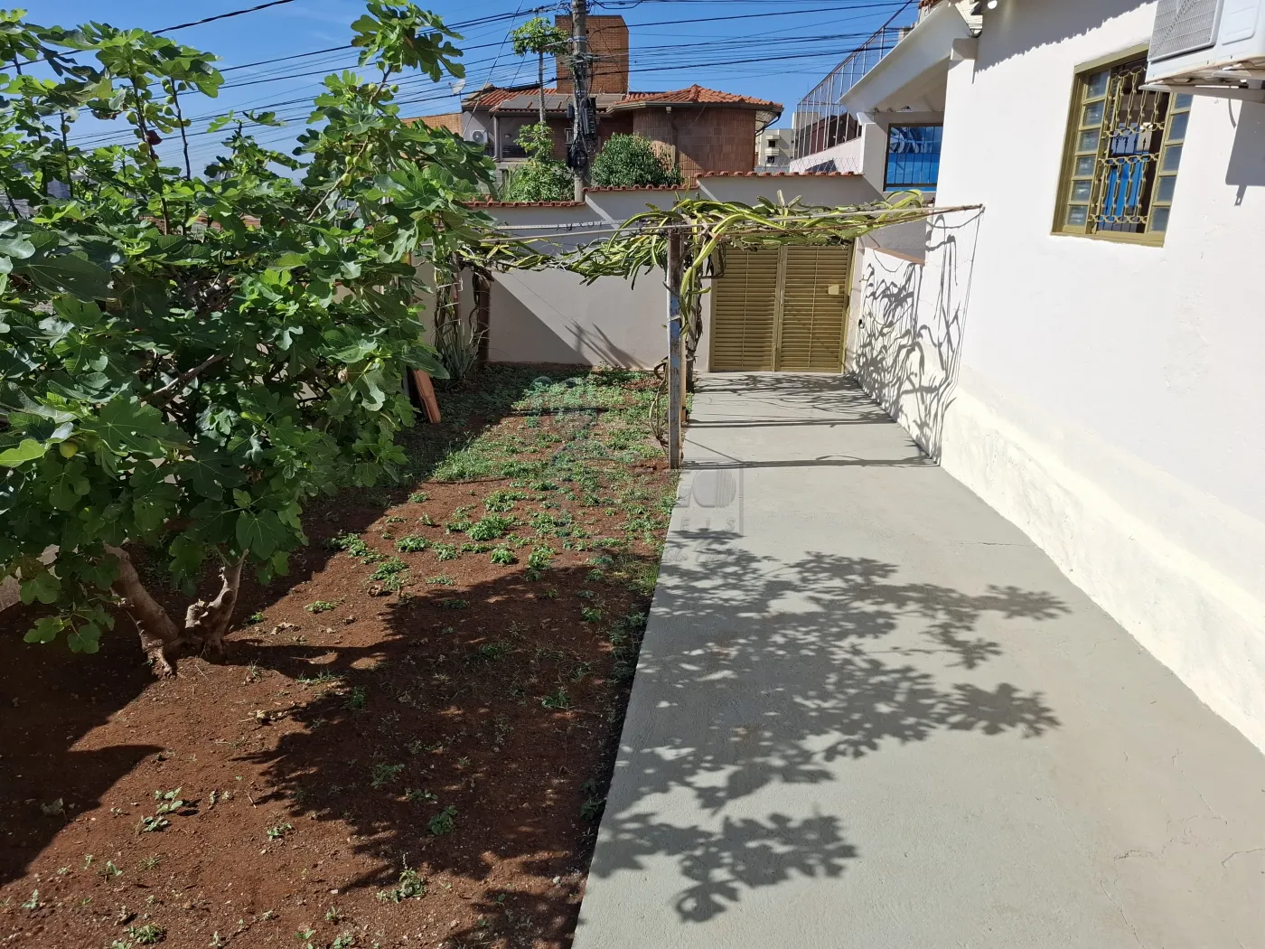 Alugar Casa / Padr&atilde;o em Ribeir&atilde;o Preto R$ 3.400,00 - Foto 16