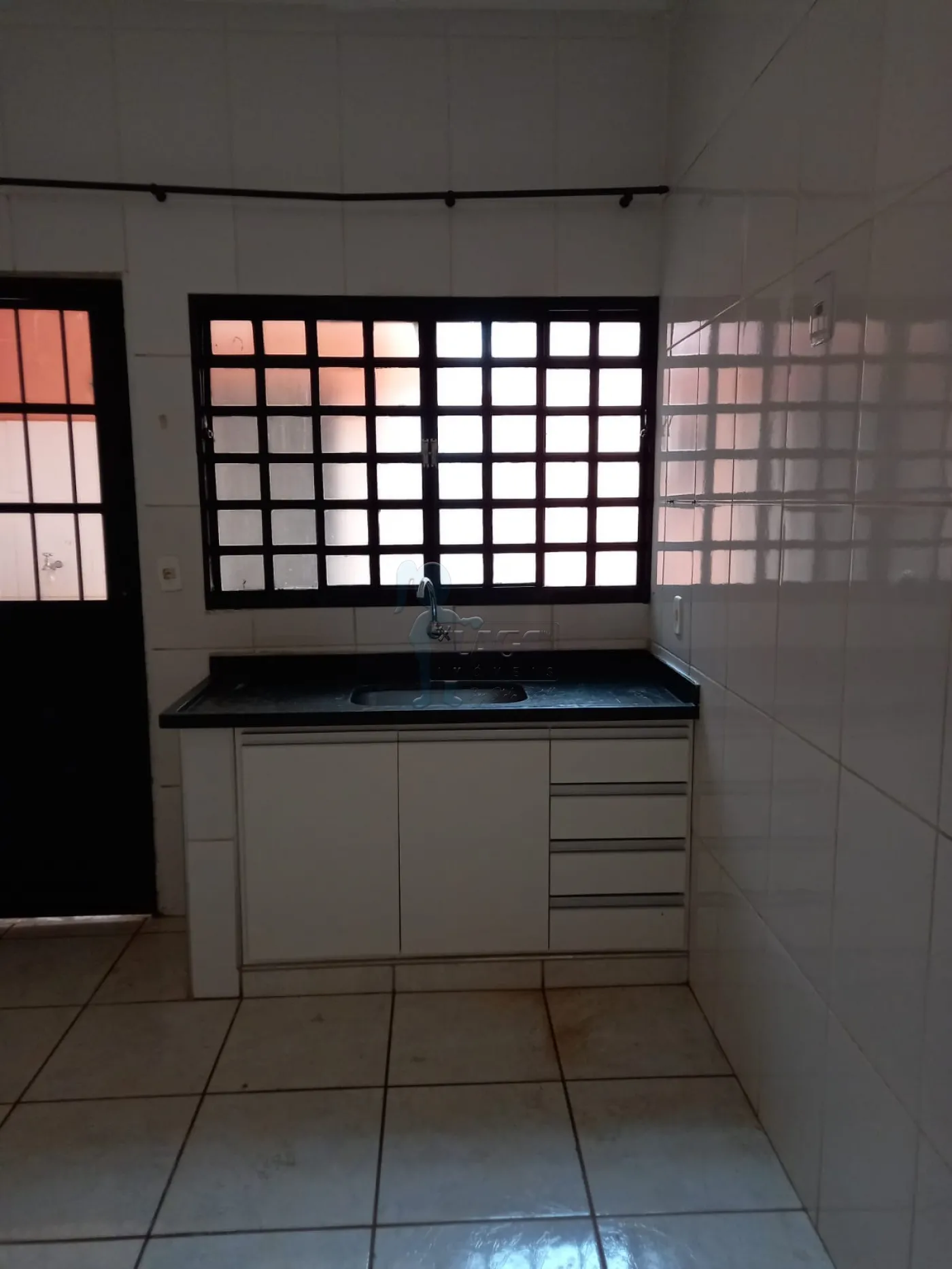 Alugar Casa / Padr&atilde;o em Ribeir&atilde;o Preto R$ 2.500,00 - Foto 3