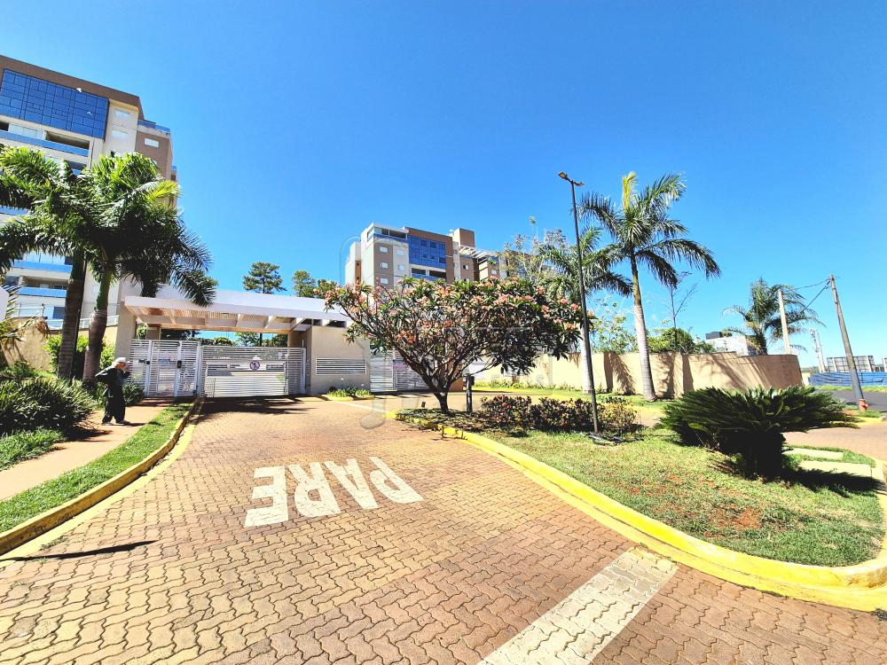 Alugar Apartamento / Padr&atilde;o em Ribeir&atilde;o Preto R$ 3.000,00 - Foto 16