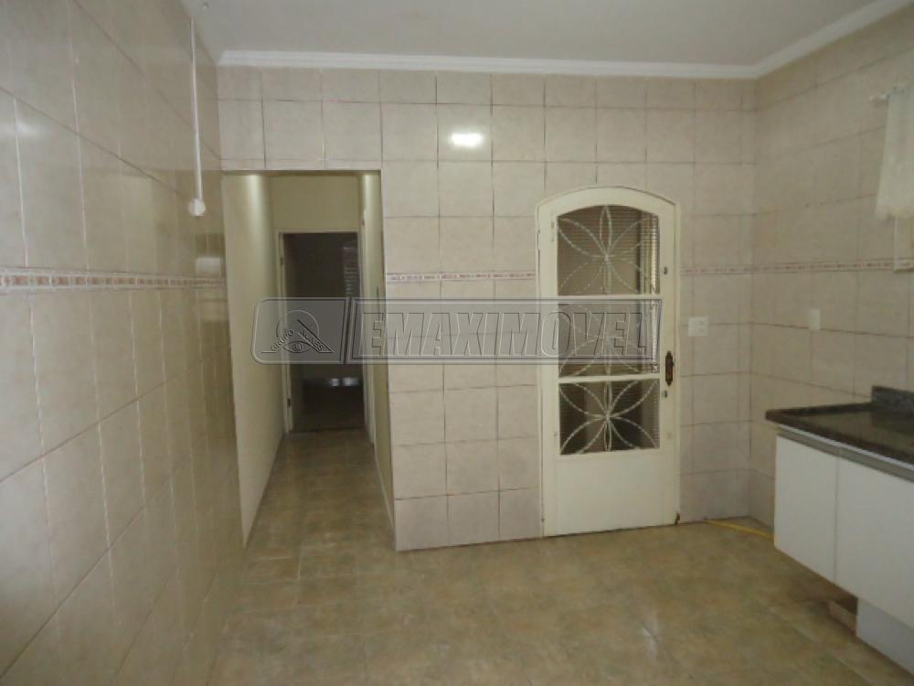 Alugar Casa / em Bairros em Sorocaba R$ 650,00 - Foto 5