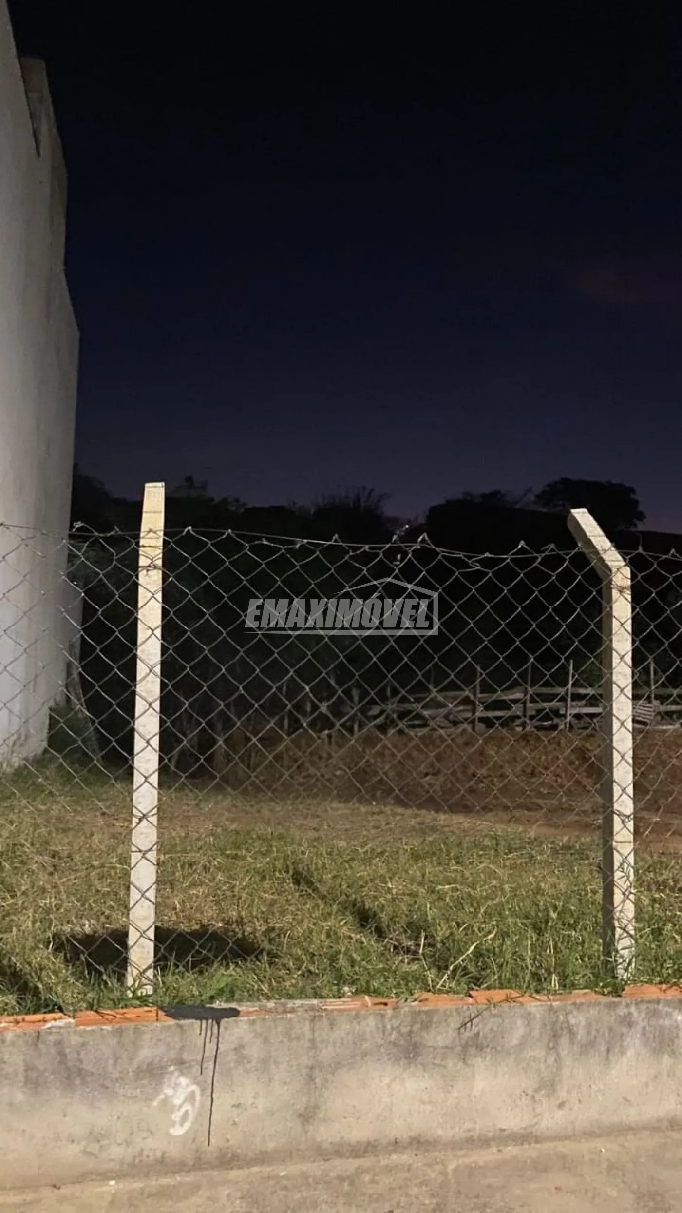 Comprar Terreno / em Bairros em Sorocaba R$ 110.000,00 - Foto 1