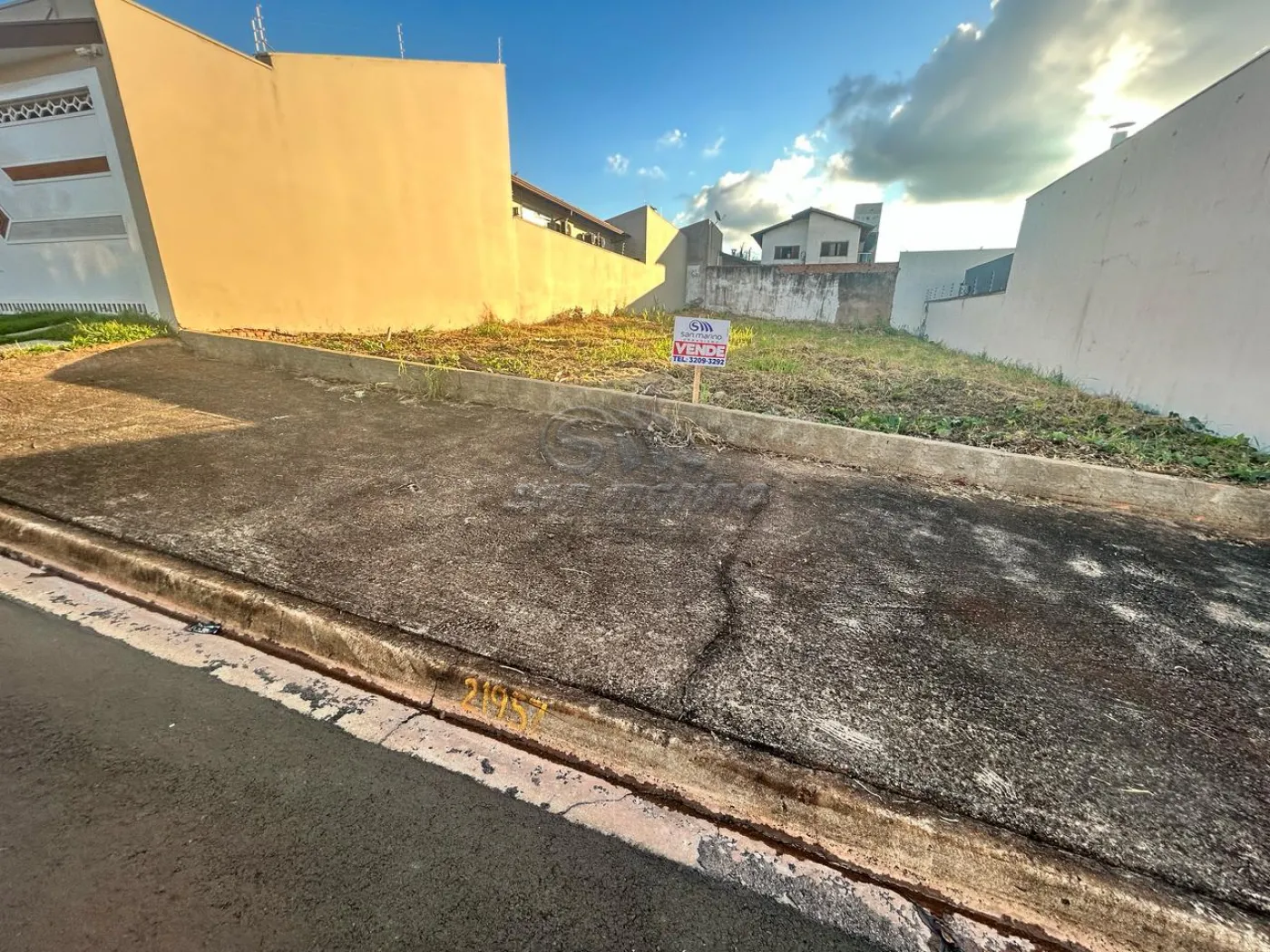 Terrenos / Residencial em Jaboticabal - foto 0