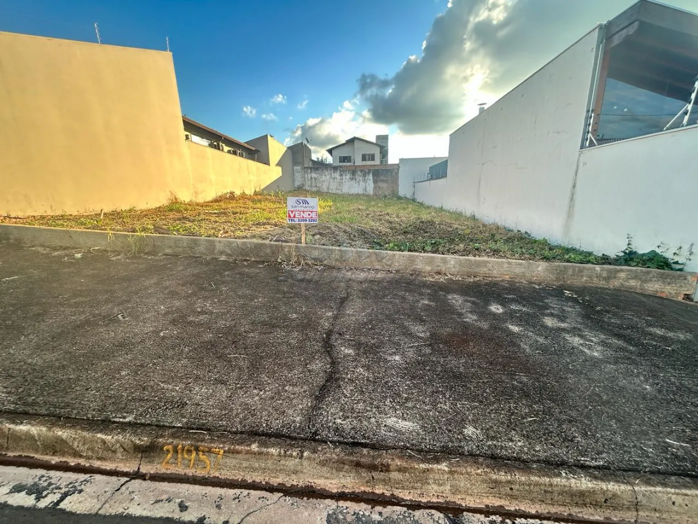 Terrenos / Residencial em Jaboticabal - foto 1