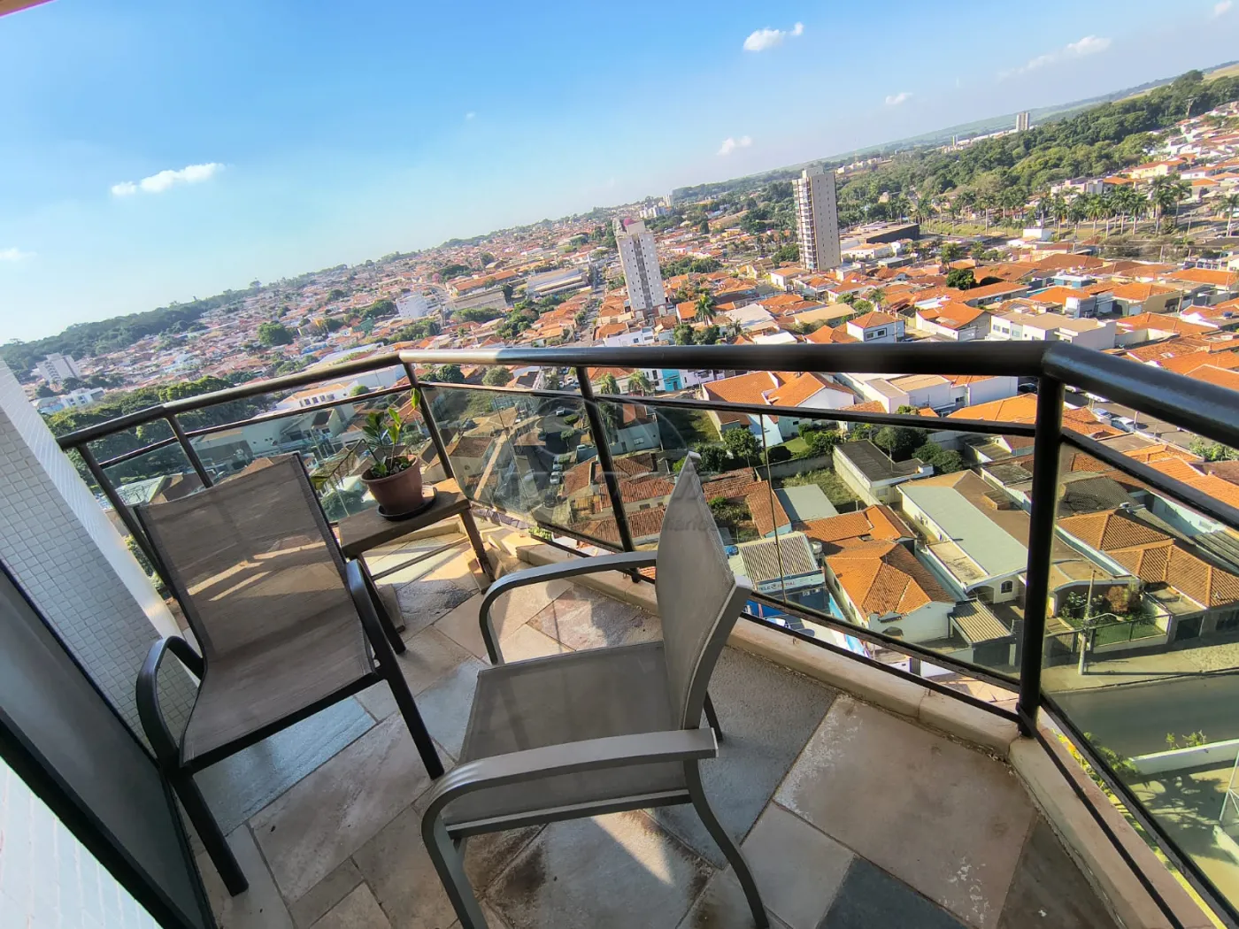 Apartamentos / Padrão em Jaboticabal - foto 2