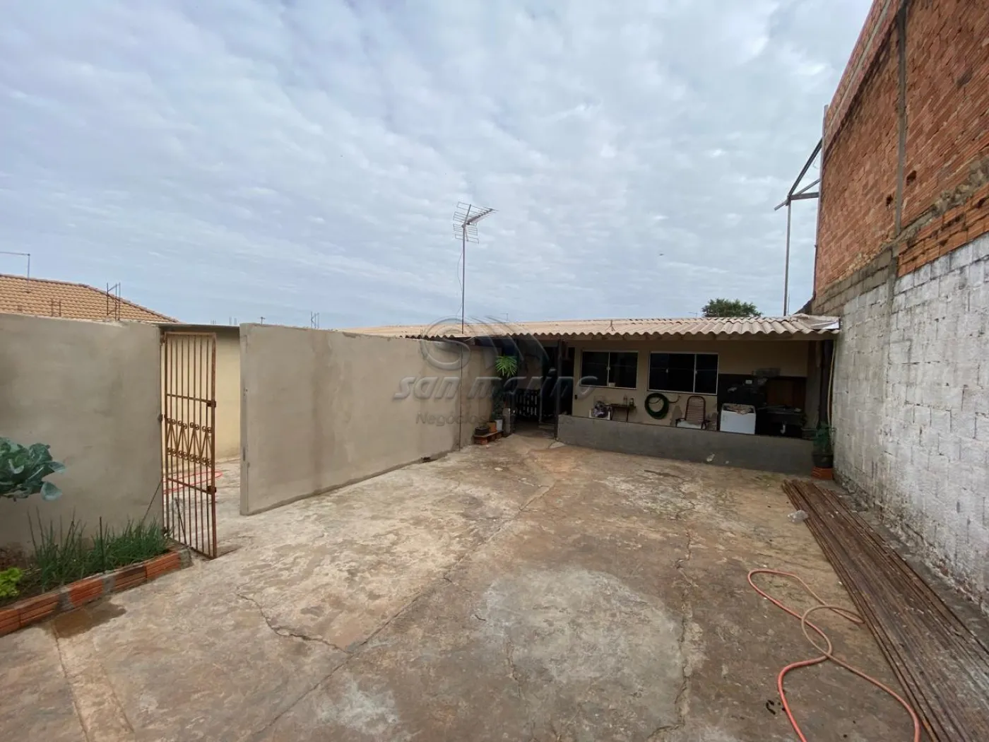 Casas / Padrão em Jaboticabal - foto 1