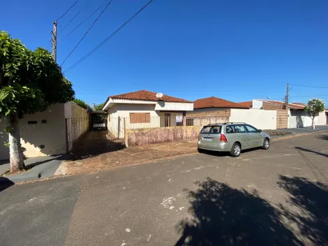 Casas / Padrão em Jaboticabal - foto 0