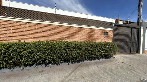 Casas / Padrão em Jaboticabal - foto 0