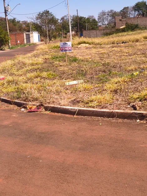 Terrenos / Residencial em Jaboticabal - foto 0