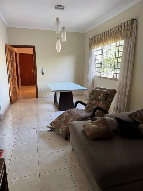 Casas / Padrão em Jaboticabal - foto 0