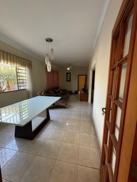 Casas / Padrão em Jaboticabal - foto 1