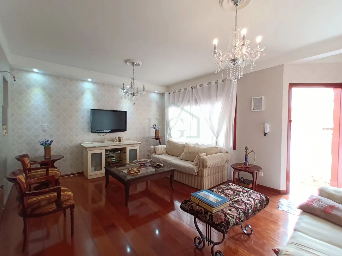 Casa, 4 quartos, 252 m² - Foto 2