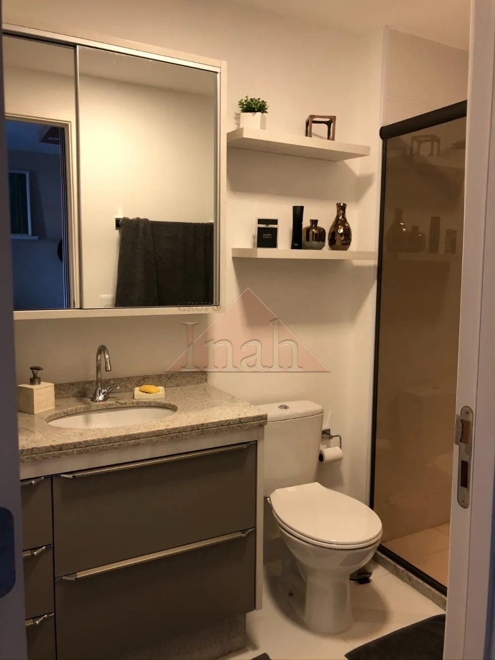 Alugar Apartamentos / Apartamento em Ribeirão Preto R$ 1.700,00 - Foto 6