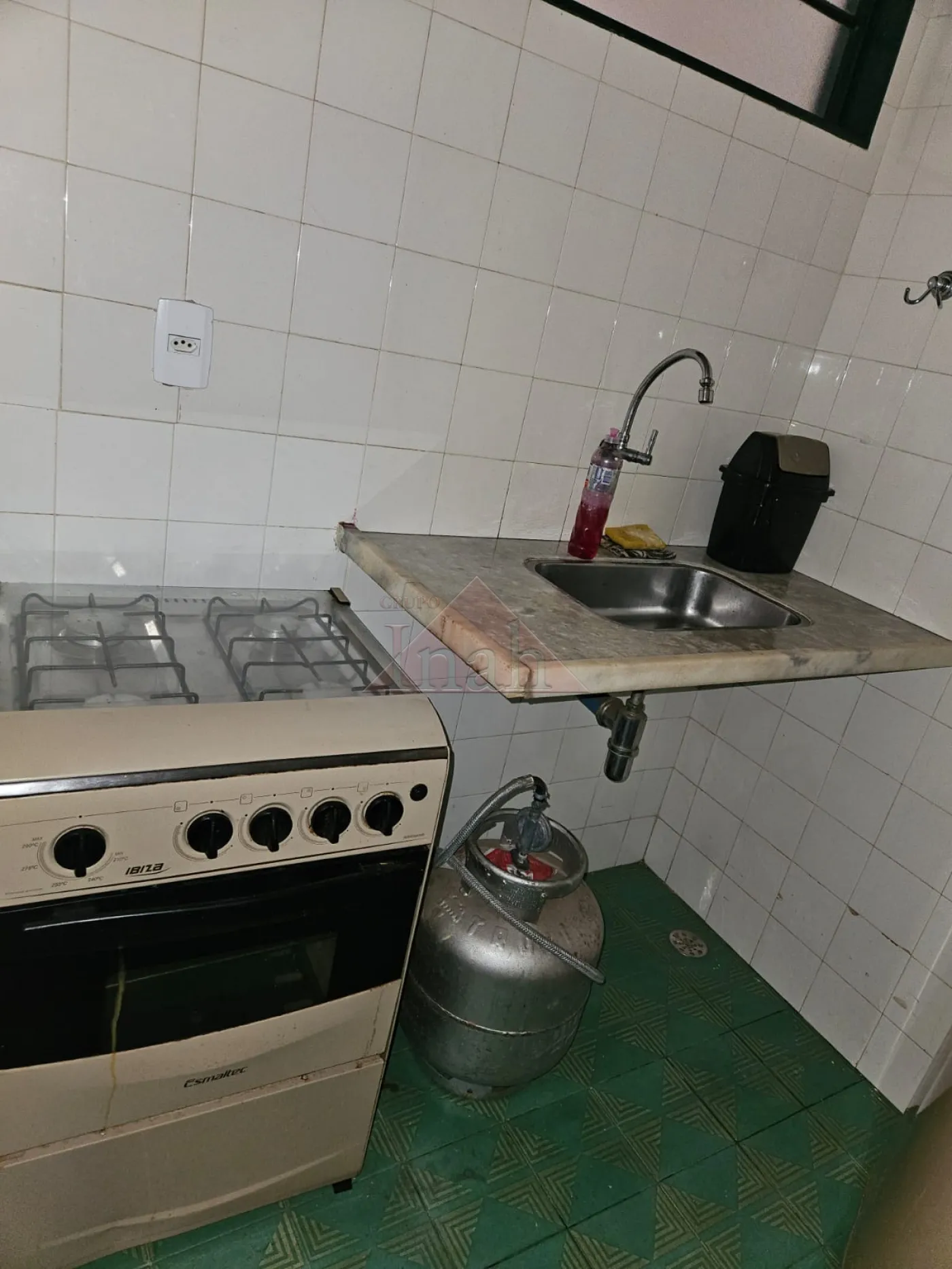 Alugar Apartamentos / Kitchnet em Ribeirão Preto R$ 1.100,00 - Foto 2