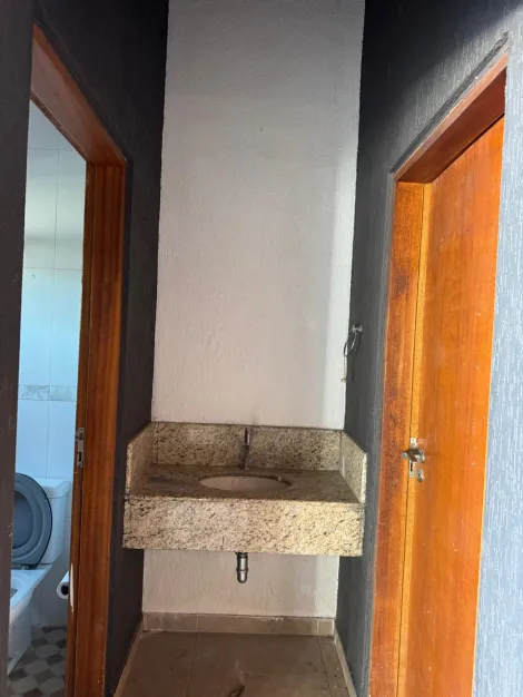 Alugar Casas / Condomínio em Suzano R$ 4.527,40 - Foto 2