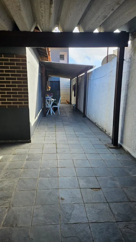 Comprar Casas / Térrea em Suzano R$ 440.000,00 - Foto 2