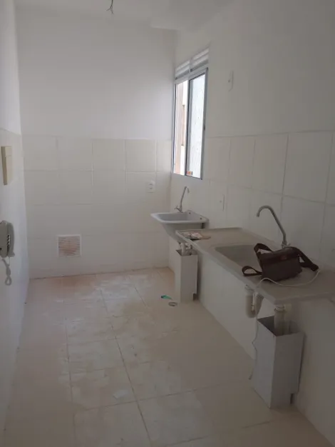 Alugar Apartamentos / Padrão em Suzano R$ 800,00 - Foto 3