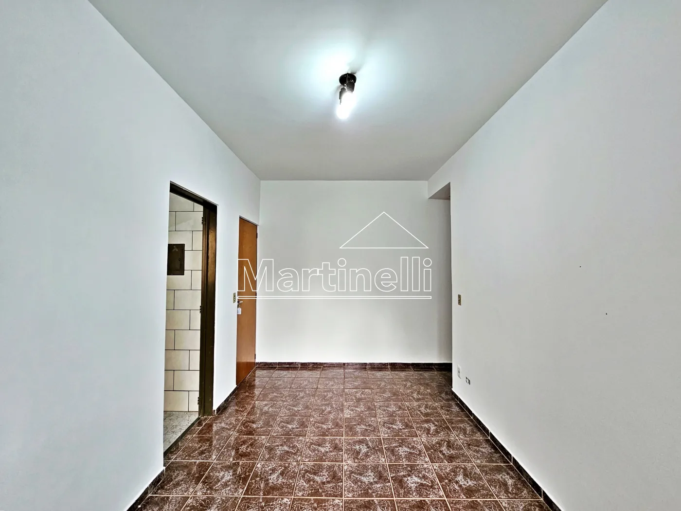 Alugar Apartamento / Padr&atilde;o em Ribeir&atilde;o Preto R$ 800,00 - Foto 3