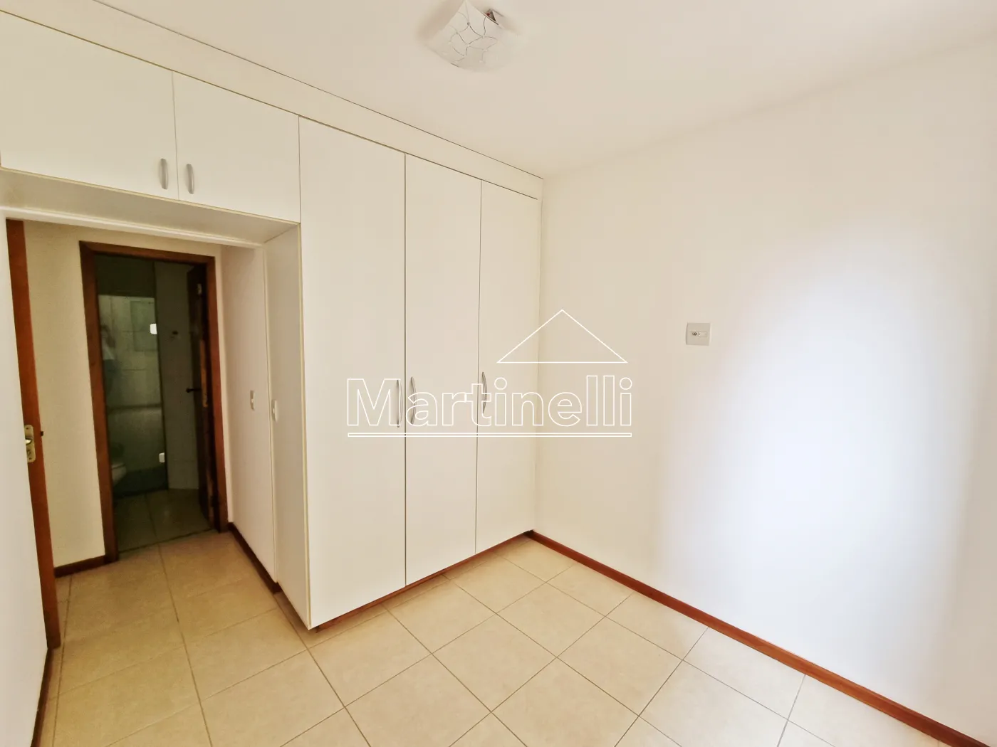 Alugar Apartamento / Padr&atilde;o em Ribeir&atilde;o Preto R$ 2.500,00 - Foto 12