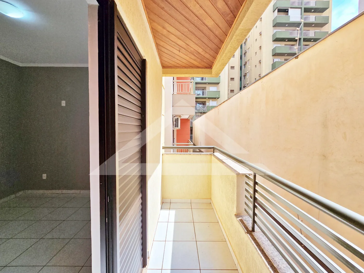 Alugar Apartamento / Padr&atilde;o em Ribeir&atilde;o Preto R$ 1.350,00 - Foto 11