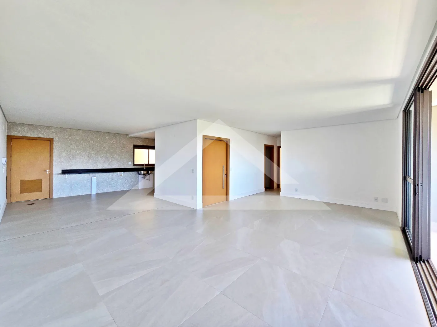 Alugar Apartamento / Padr&atilde;o em Ribeir&atilde;o Preto R$ 15.000,00 - Foto 3