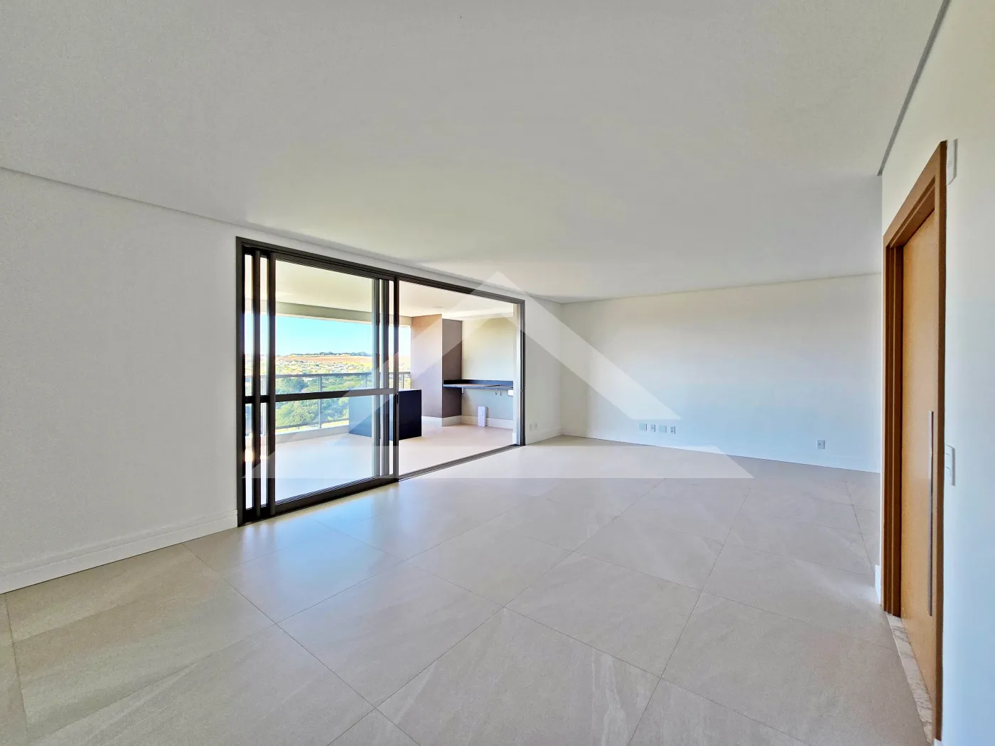 Alugar Apartamento / Padr&atilde;o em Ribeir&atilde;o Preto R$ 15.000,00 - Foto 4