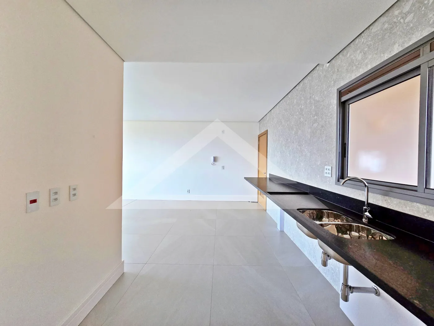 Alugar Apartamento / Padr&atilde;o em Ribeir&atilde;o Preto R$ 15.000,00 - Foto 11