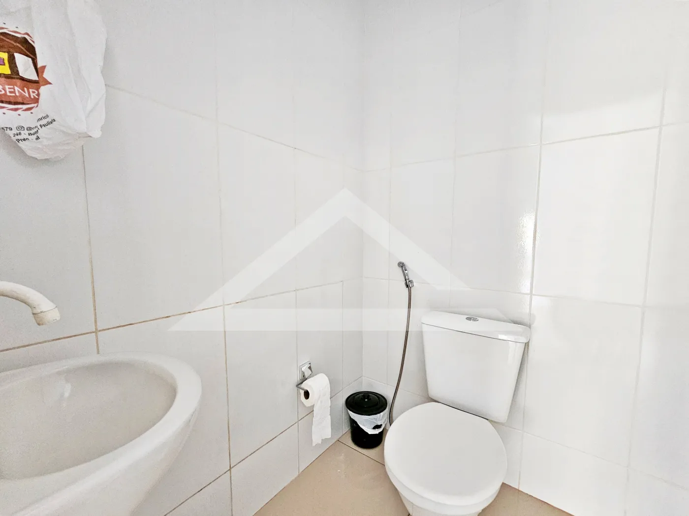 Alugar Comercial / Sal&atilde;o em Ribeir&atilde;o Preto R$ 2.200,00 - Foto 5