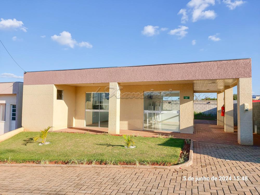 Alugar Casa / Condom&iacute;nio em Itapetininga R$ 1.300,00 - Foto 2