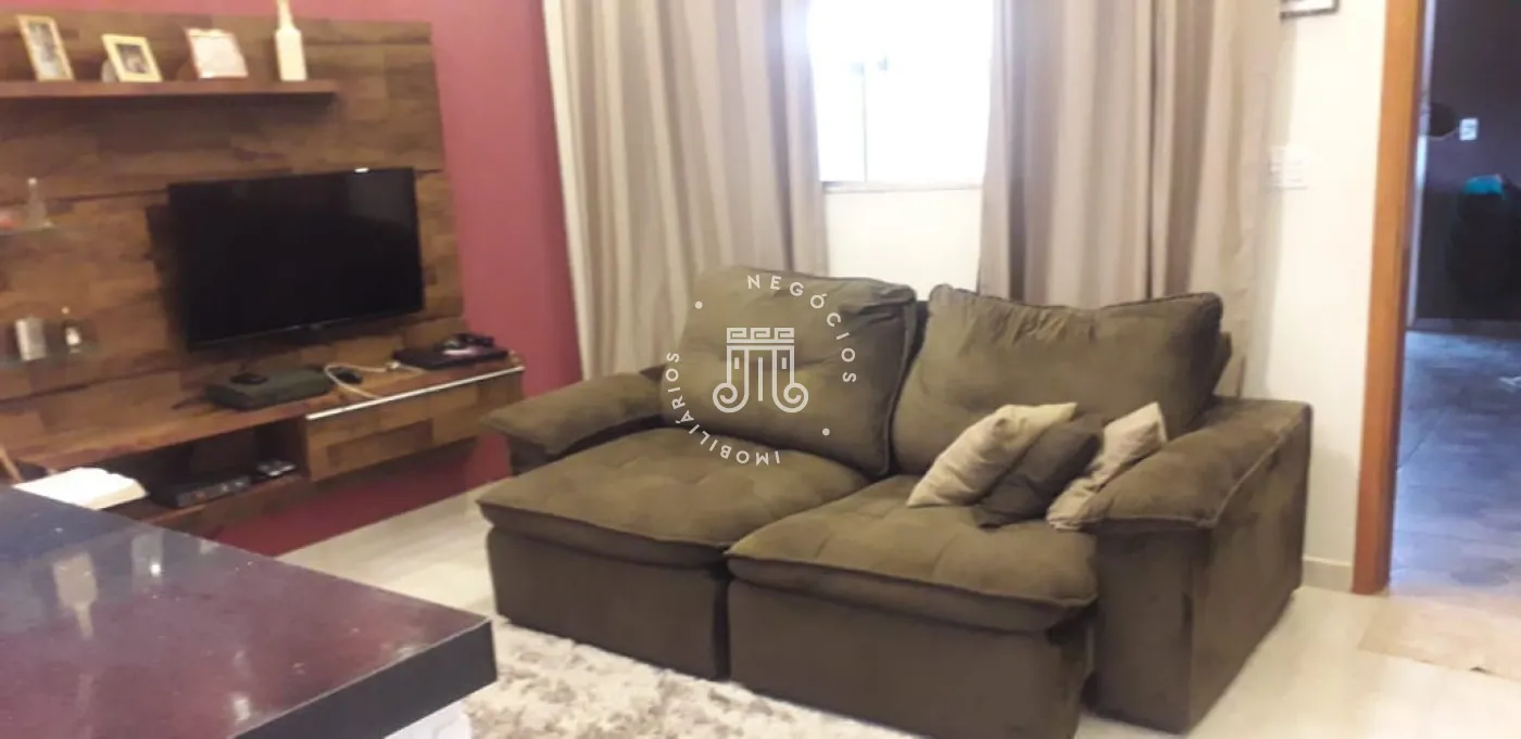 Comprar Casa / Padr&atilde;o em V&aacute;rzea Paulista R$ 499.999,99 - Foto 5