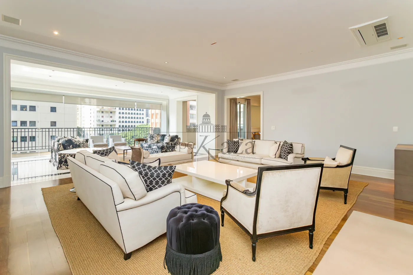 Foto 2 de Apartamento Padrão em Jardim Europa, São Paulo - imagem 2 Foto 2 de Apartamento Padrão em Jardim Europa, São Paulo - imagem 2