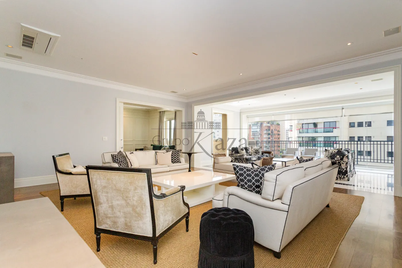 Foto 3 de Apartamento Padrão em Jardim Europa, São Paulo - imagem 3 Foto 3 de Apartamento Padrão em Jardim Europa, São Paulo - imagem 3