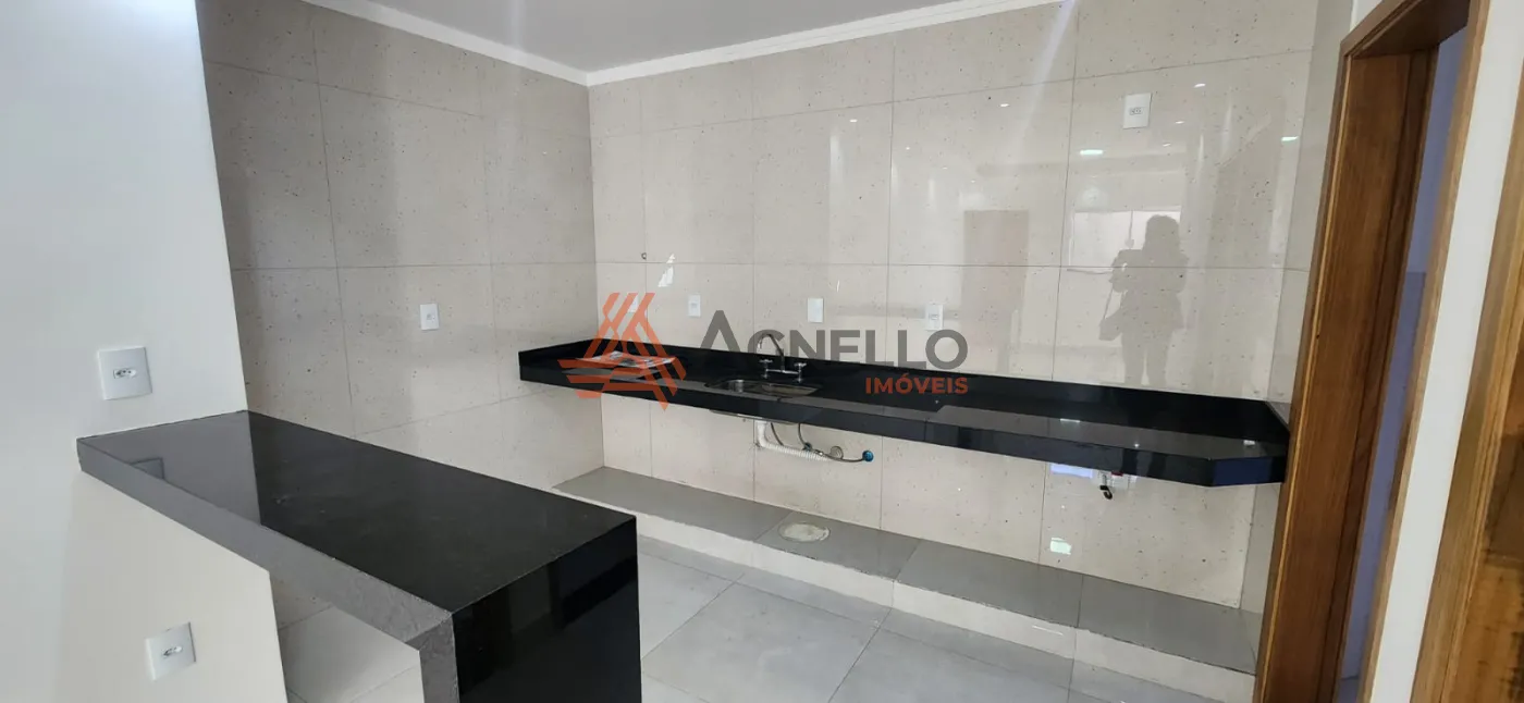 Comprar Apartamento / Padr&atilde;o em Franca R$ 295.000,00 - Foto 2