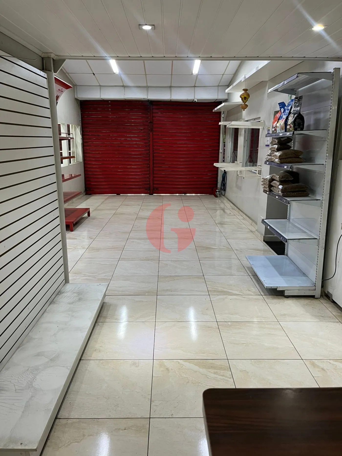 Alugar Comercial / Ponto Comercial em S&atilde;o Jos&eacute; dos Campos R$ 6.000,00 - Foto 3